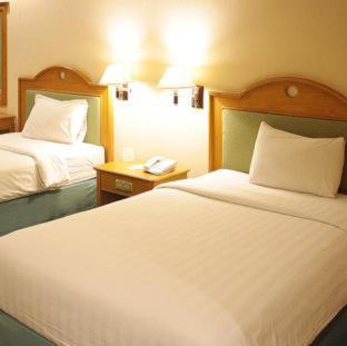 Surabaya Hotel | Tunjungan Hotel