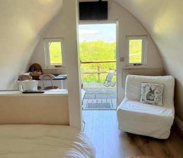 Cwmbach Casa | Tunnel Cottages at Blaen-nant-y-Groes Farm