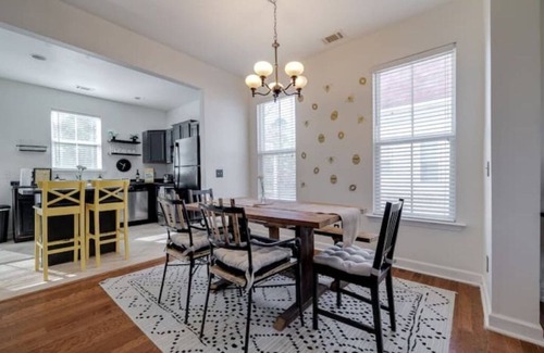 Pooler Casa | Tupelo Honey - 6 BR, Sleeps 16+