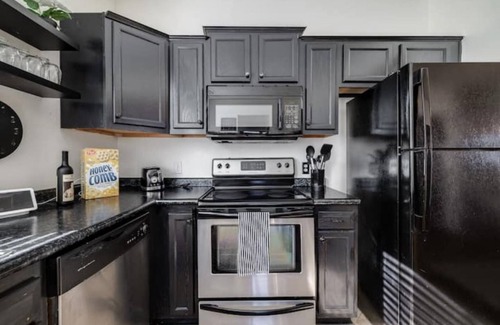 Pooler Casa | Tupelo Honey - 6 BR, Sleeps 16+