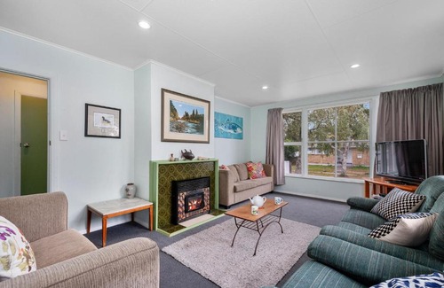 Turangi Casa | Turangi Barracks - Turangi Holiday Home