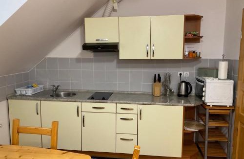 Solcava Apartamento | TURISTIČNA KMETIJA STREVC