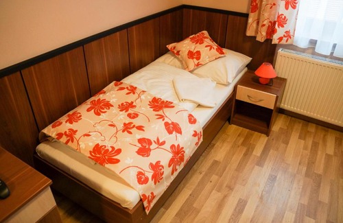 Tornala Casa | Turistická ubytovňa BUCK*