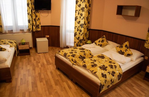 Tornala Casa | Turistická ubytovňa BUCK*