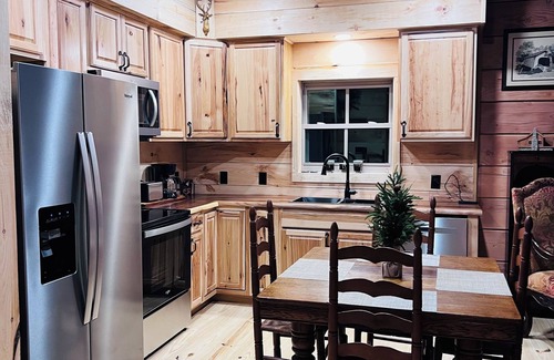 Tullahoma Cabina | Turkey Creek Cabin Rental #2 at Tims Ford Lake, boat dock, Tullahoma.