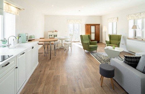 Bad Wildungen Apartamento | Turmfalke - Apartments Alte Schlossbrauerei