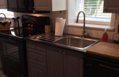 Governor's Walk Casa | Llave en Mano amueblado Mid-Town Pool Side Bungalow