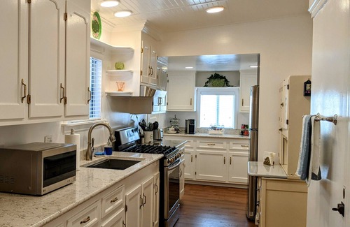Bisbee Casa | Turn-of-the-Century Gem! The Painted Lady.