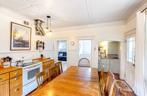 Bandon Casa | Turn-of-the-century home near beaches with porch, fenced yard & fireplace