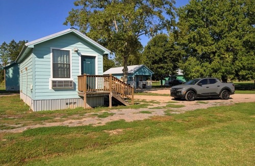 Lake Village Cabina | Turn On Inn
