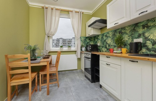 Bialoleka Apartamento | Turquoise Blue Apartment by Renters