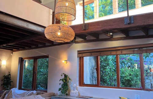 Noordhoek Casa | Turquoise Hideaway, a tranquil 3-bedroom home, with WiFi, in Noordhoek Cape Town