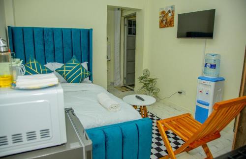 Nanyuki Apartamento | Turquoise Studio with Netflix & WIFI
