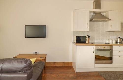 Wing Cabaña | TURRET, romantic, character holiday cottage in Brampton, Cumbria