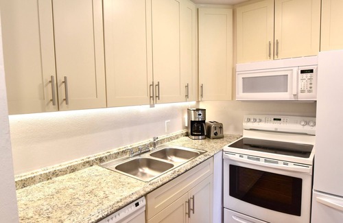 Kahuku Casa | Turtle Bay Aloha Nui Loa***t-090-094-0800-01 1 Bedroom Condo by RedAwning