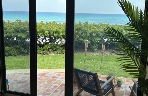 Melbourne Beach Casa | Turtle Beach Paradise - Immerse yourself in a Water Front Tropical Paradise