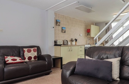 Dawlish Warren Cabaña | TURTLE CHALET, pet friendly in Dawlish Warren