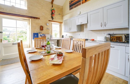 Charlestown Cabaña | Turtle Cottage, Charlestown