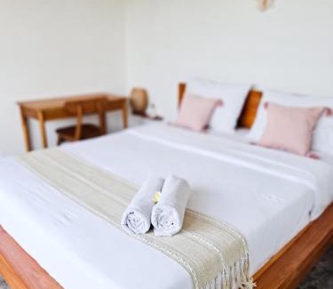 Mendoyo Casa | Turtle House Surf & Stay