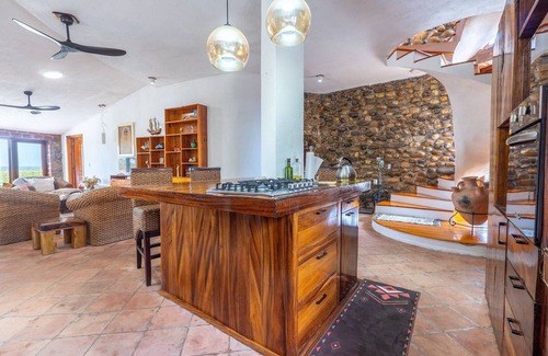 Santa María Colotepec Hotel | Turtle Seaview