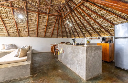 Santa María Colotepec Hotel | Turtle Seaview