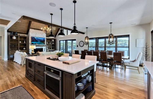 Turtlehead Casa | Turtlehead - Absolutely Stunning Lake Keowee Waterfront Home