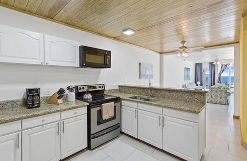 West End Village Condominio | Turtles Nest Beach Resort