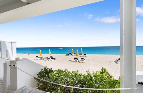 West End Village Condominio | Turtles Nest Beach Resort