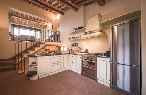 Pescaglia Otro | traditional Tuscan farmhouse set amongst terraced olive groves & pine forests