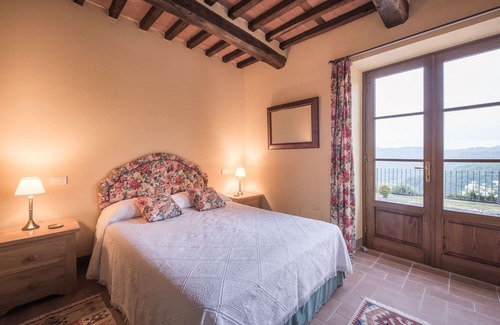Pescaglia Otro | traditional Tuscan farmhouse set amongst terraced olive groves & pine forests