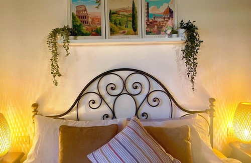 Bagni di Lucca Otro | Tuscan Farmhouse ‘Villa Giuseppe’. Sleeps 8 with swimming pool. Pet friendly.