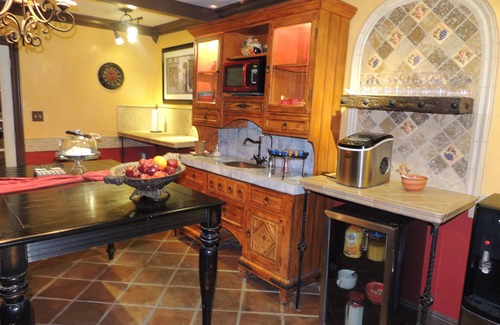Desert Hot Springs Hotel | Tuscan Springs Hotel & Spa