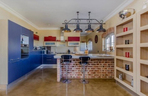Paarl Villa | Vlla inspirada en la Toscana en El corazón de los viñedos de Franschhoek