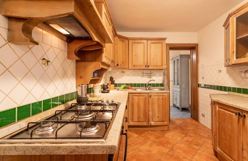 Avaglio Villa | Villa en Avaglio con 4 habitaciones, capacidad 7