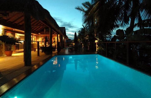Broadbeach Waters Casa | TUSI TALA - BALI EN LA COSTA DEL ORO