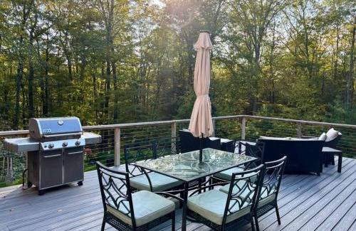 Pond Eddy Casa | Tuthill Tree House - Secluded Mountain Cabin with Roof Deck