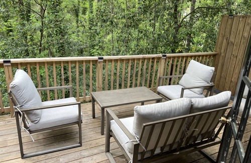 Smyrna Casa | Tuxedo Touch Modern 2BR Townhouse