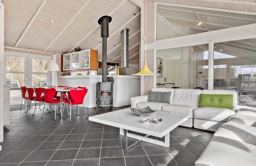 Bratten Strand Casa | TV1170 Jerup - Engblommen 7