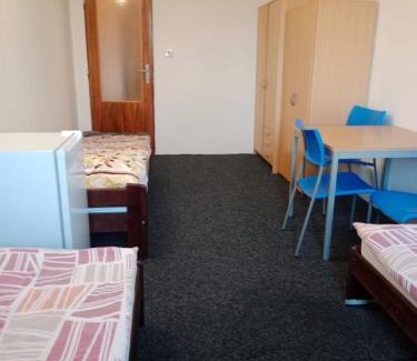 Prague 12 Hostal | TVM Tower Modřany
