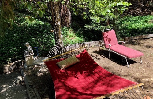 Twain Harte Cabina | Twain Harte CA Cute Cozy Cabin Sleeps 4, 1 Bedroom, Hot Tub.