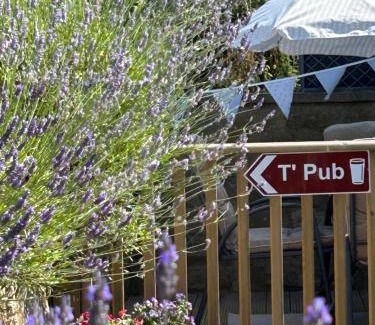 Scawton Casa | Twattleton Cottage Kilburn Yorkshire - Beautiful views