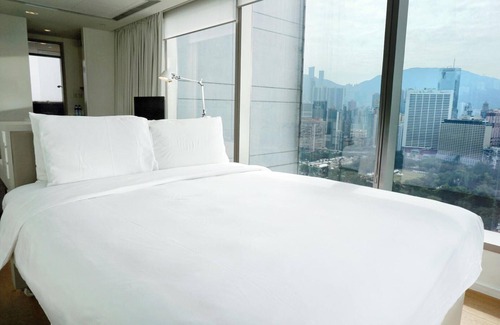 Causeway Bay Hotel | Twenty One Whitfield