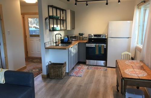 Mayne Island Cama Y Desayuno | Twigs and Berries Guest B&B