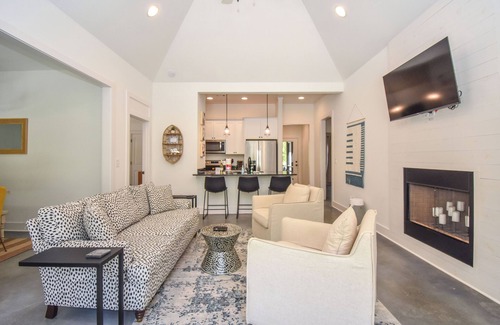 Tallassee Casa | Twilight House by Big Fish Real Estate Group at Lake Martin