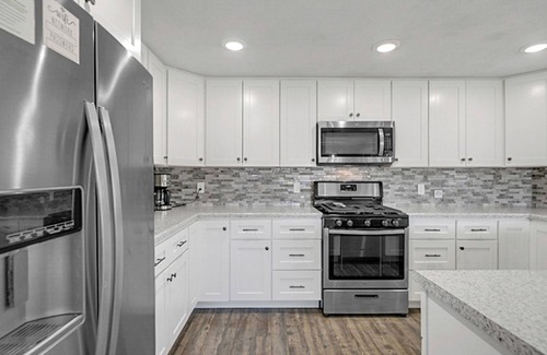 Trufant Casa | Twilight Pointe: Your Front-Row Seat to Fall Color - Bonfires, Blankets & Beautiful Fall Views