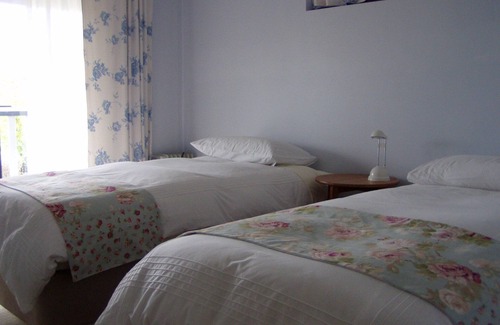 Barrabup Cama Y Desayuno | Cama individual en alojamiento alojado, más desayuno