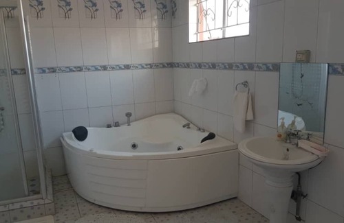 Choma Casa | Twin Cave Lodge