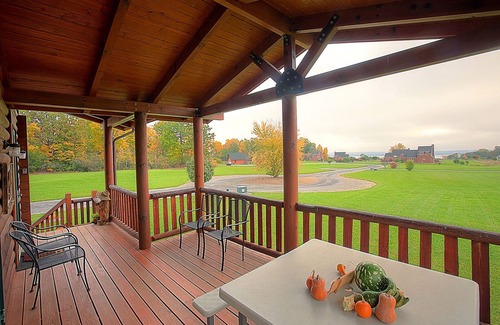 Geneva Chalet De Esquí | Twin Chalets of Finger Lakes
