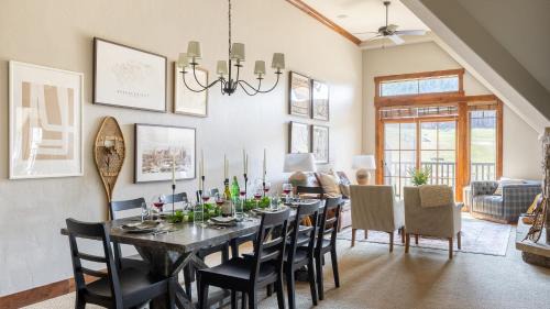Breckenridge Casa | Twin Chutes by AvantStay Beautiful Ski in Ski out Condo w access to Hot Tub Gym