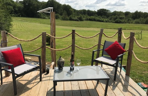 Le Vieux-Cerier Cabina | Twin Emperor Tent - Bbq, Pool & Pet Friendly